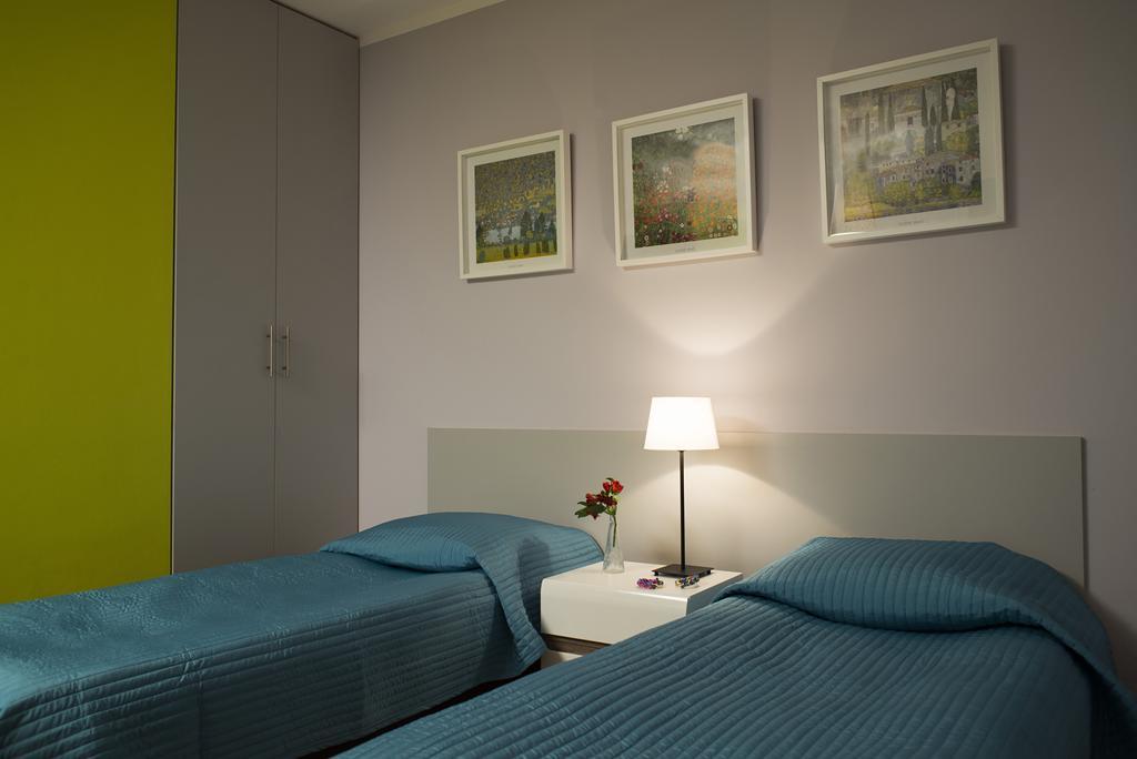 Apartamenty Tww Ochota Warszawa Rom bilde