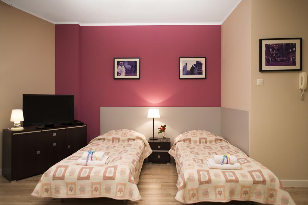 Apartamenty Tww Ochota Warszawa Rom bilde